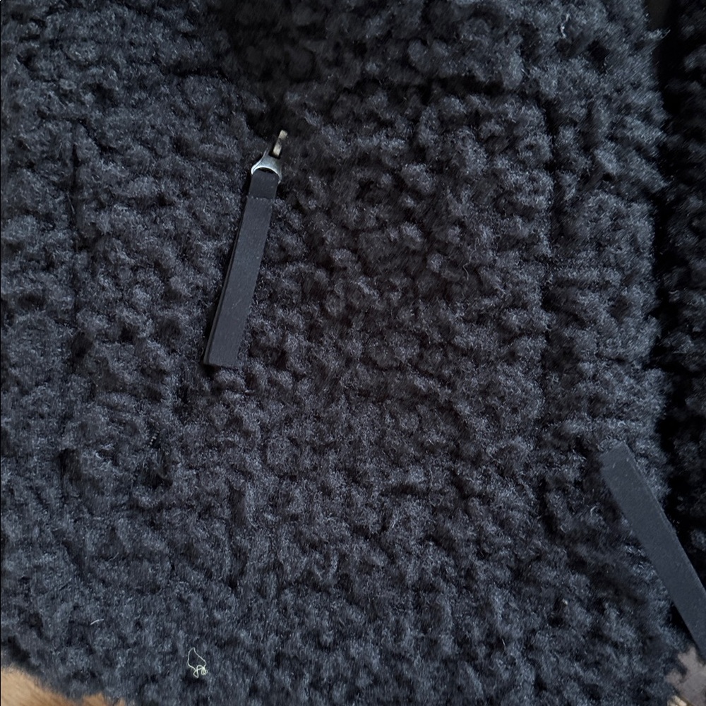 😊UGG Black Sherpa Jacket NWT - Picture 9 of 9